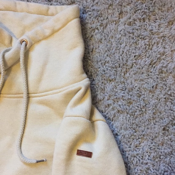 Roxy sweater - Picture 2 of 3